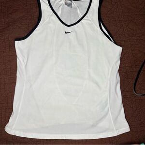 Nike Women’s Fit Dry Black and White Tank Top size L(12-14). EUC